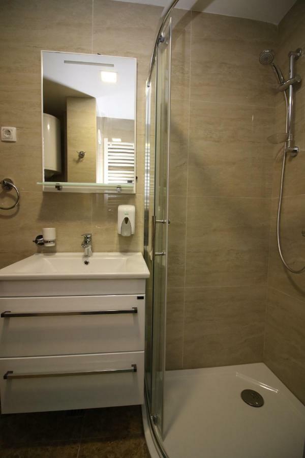 Apartman Dnd Zlatibor Sa Garazom Kültér fotó